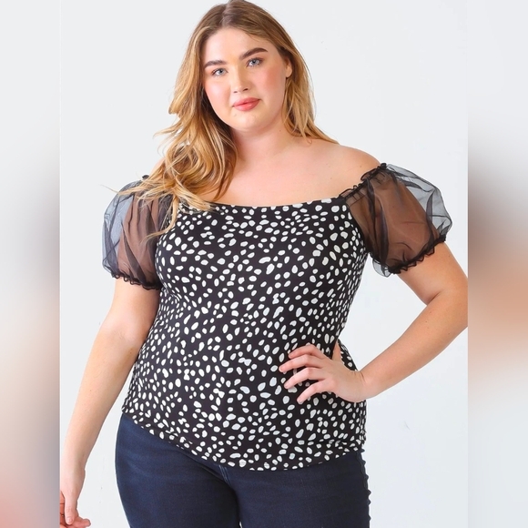 blue apparal Tops - NWOT Blue Leopard Plus Size Black Dot Print Organza Puff Short Sleeve Top 1X